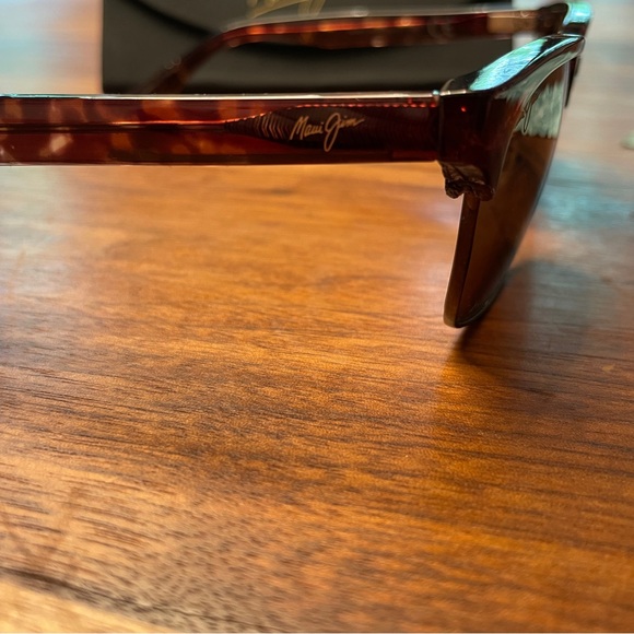 Maui Jim polarized Kawika sunglasses - Picture 4 of 8